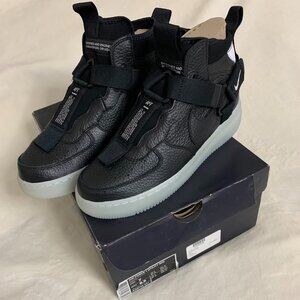 NIB! Nike Air Force 1 Sneakers Mid Utility Black Half Blue, Size 7 Mens